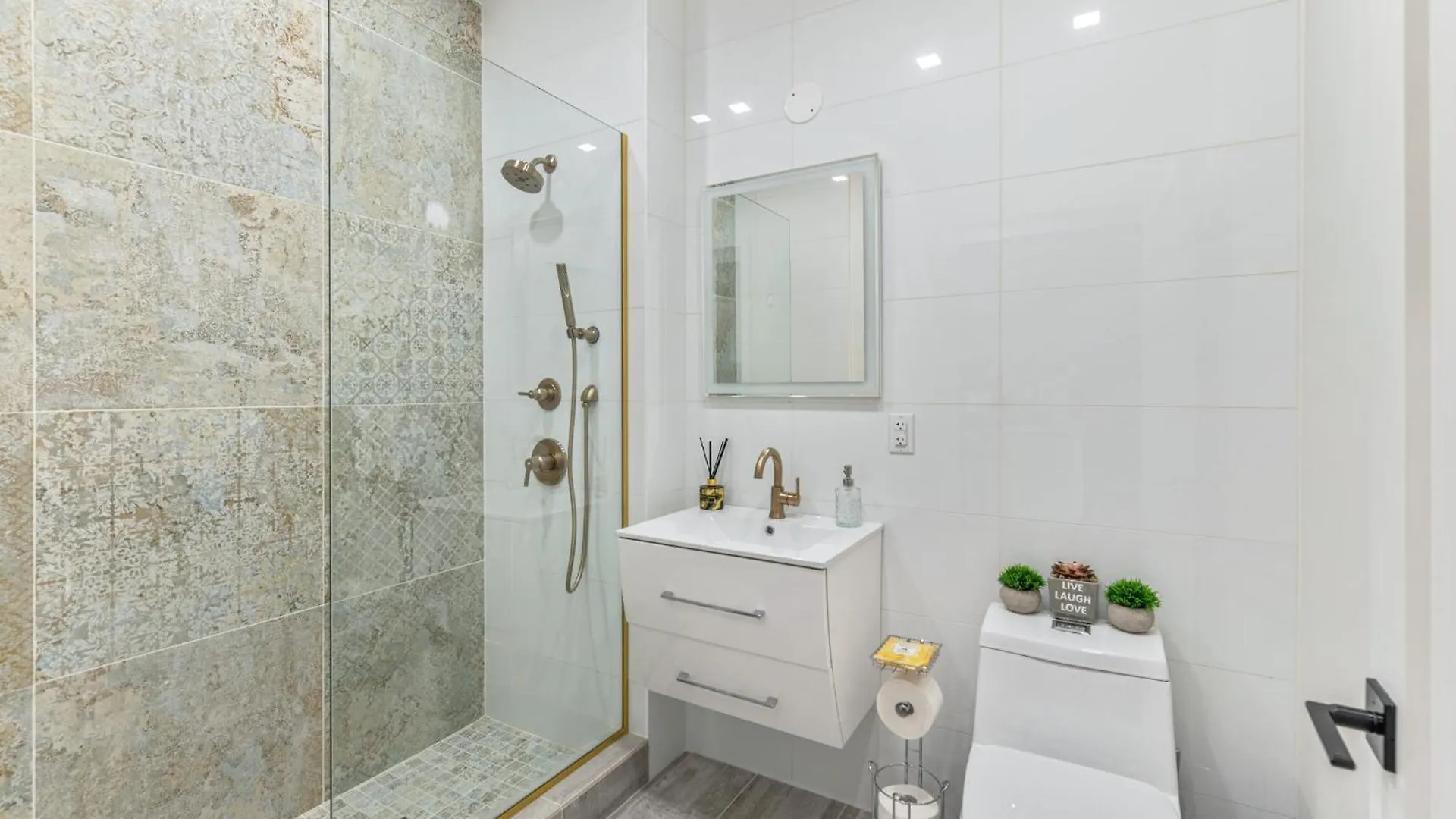 Studio W Charming Juliet Balcony In Upper East 纽约 公寓